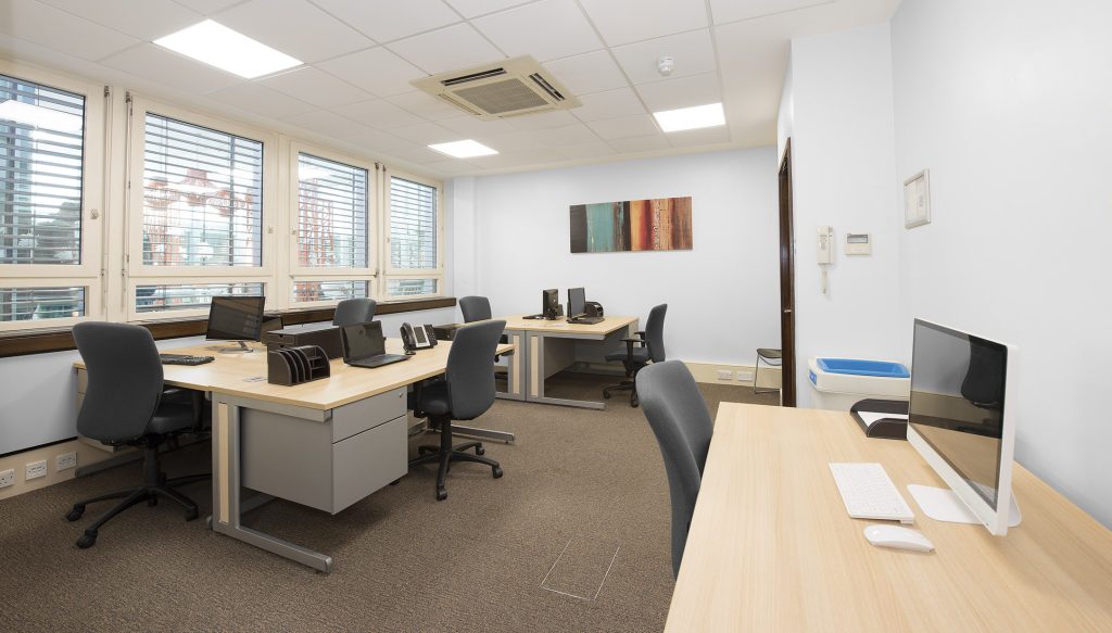 6 Desk Office